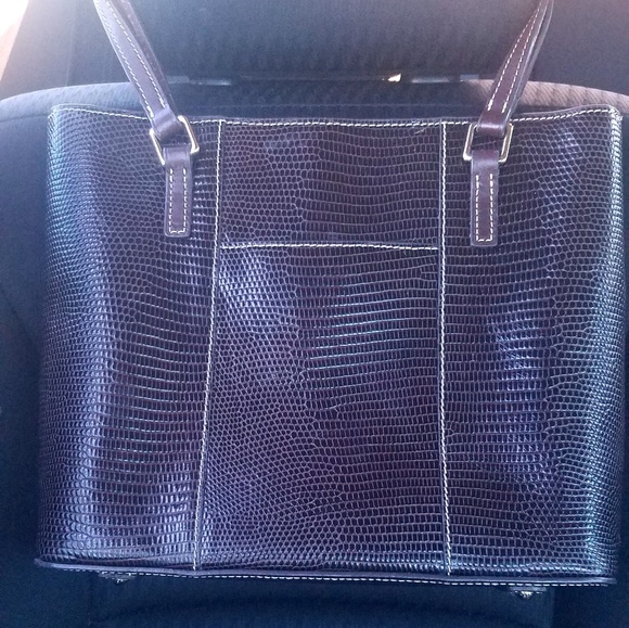 Dooney & Bourke pocketbook - Picture 3 of 8